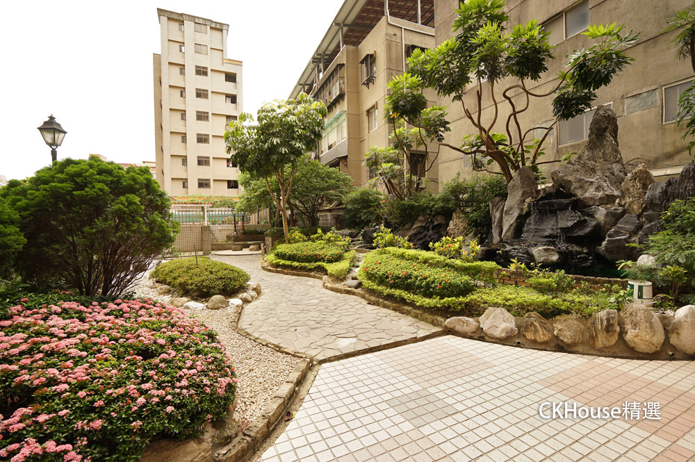板橋京都 創意挑高庭園一樓